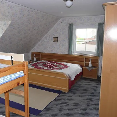 Ferienhaus Fuer 16 Personen Mit Terrasse By Interhome *